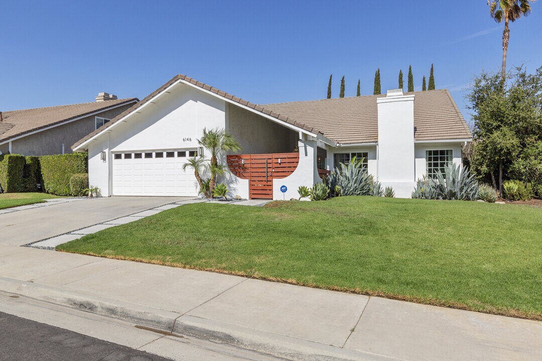 6146 Shadycreek Dr in Agoura Hills, CA - Building Photo