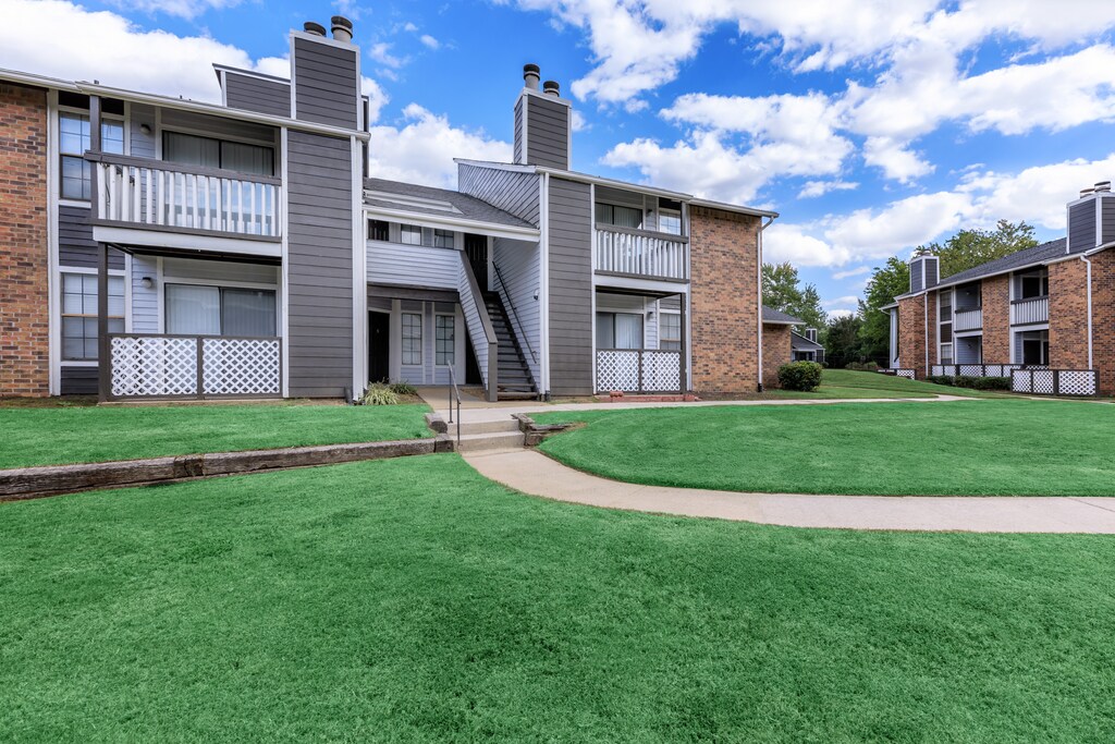 The Park at Hollyford Apartments in Memphis, TN