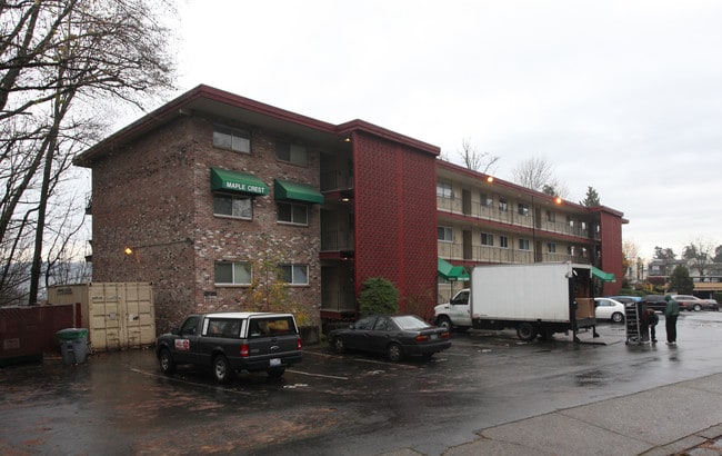 Maple Crest Apartments in Tukwila, WA - Foto de edificio - Building Photo