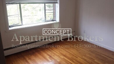50 Evergreen St, Unit 31 in Boston, MA - Building Photo - Building Photo