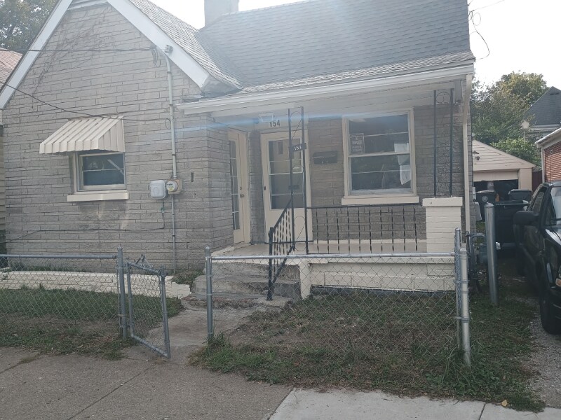 154 E 7th St in Lexington, KY - Foto de edificio