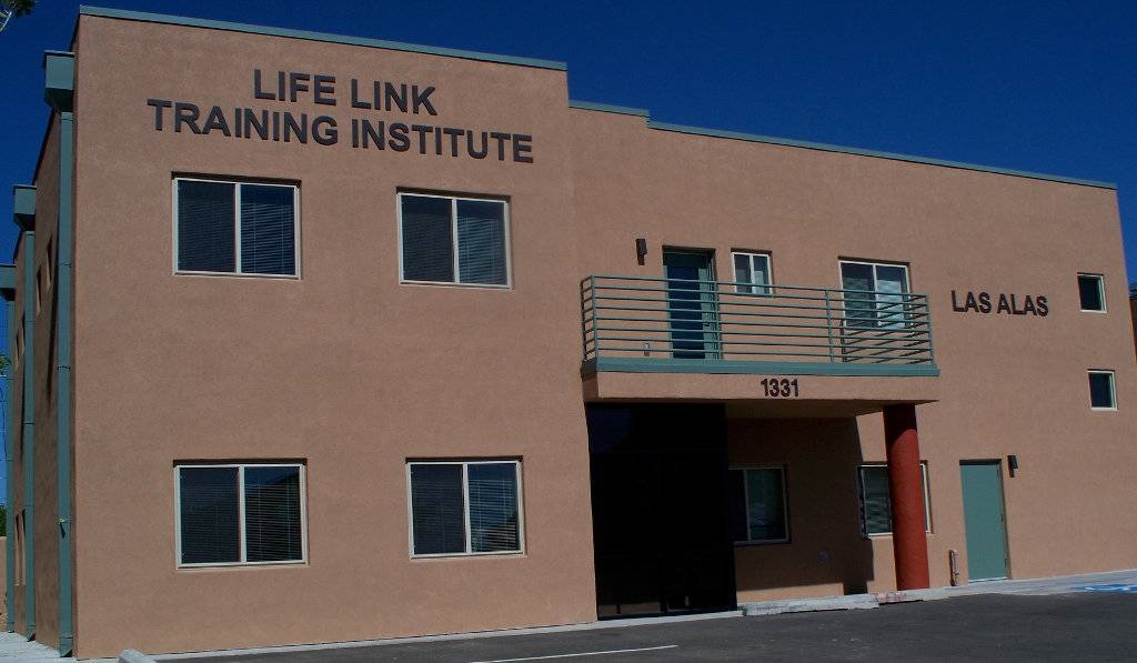 La Luz Apartments in Santa Fe, NM - Foto de edificio