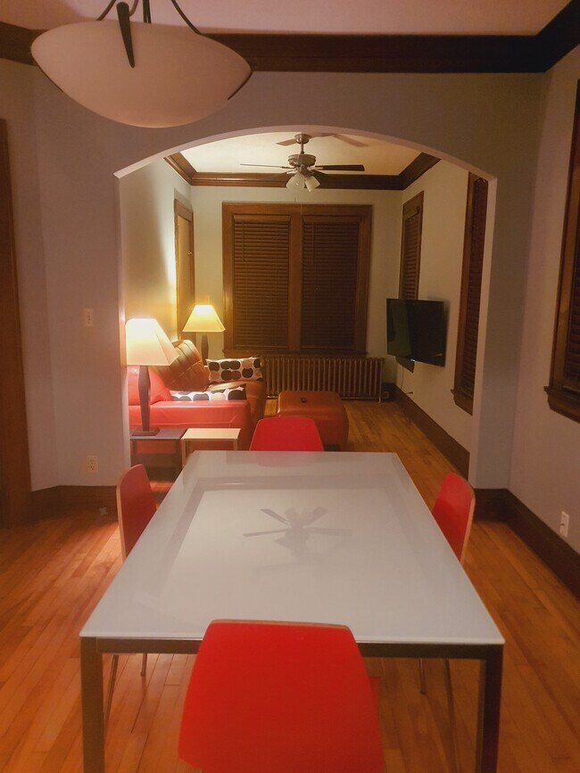 812 Capitol Hts, Unit #1 in St. Paul, MN - Building Photo - Building Photo