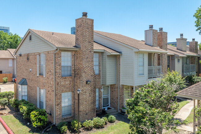 Kenswick Court in Houston, TX - Foto de edificio - Building Photo