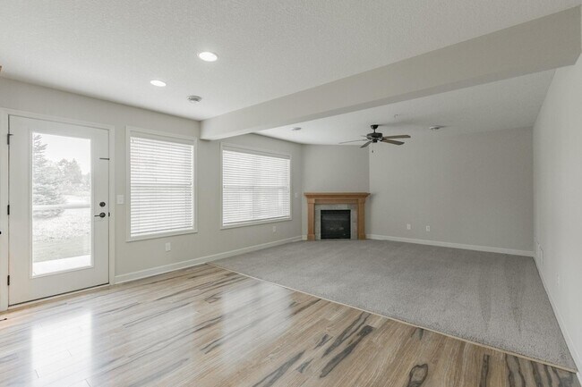 3407 Chestnut Ln in Eagan, MN - Building Photo - Building Photo