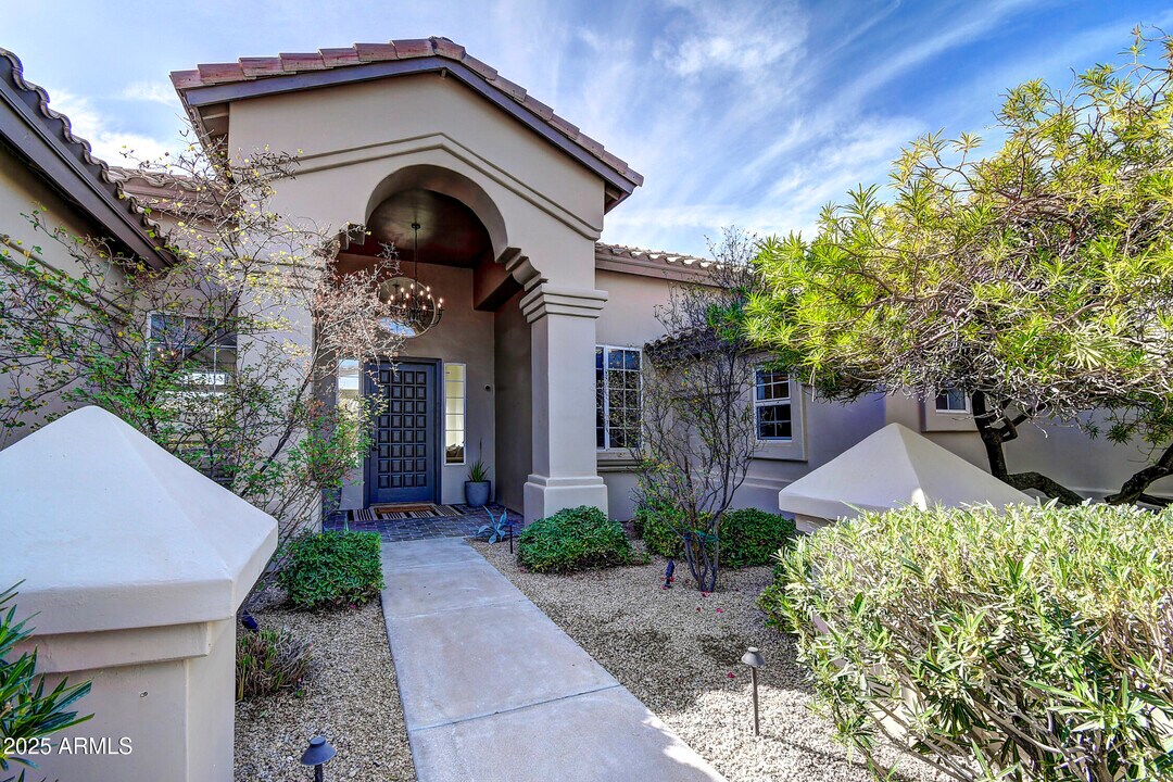 12113 E Sahuaro Dr in Scottsdale, AZ - Building Photo