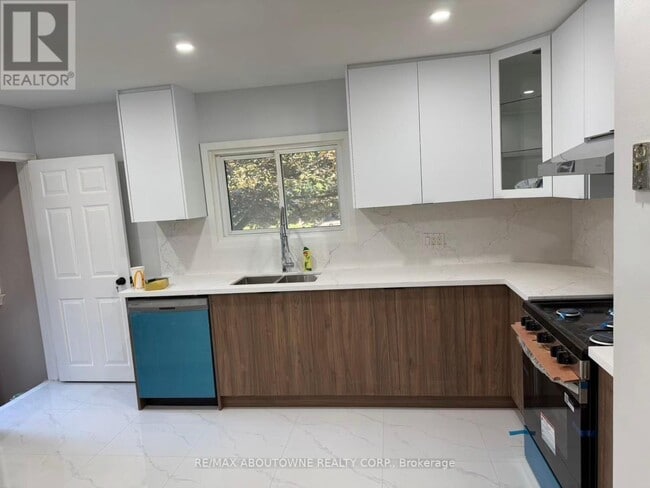 property at 202 Victoria Rd N