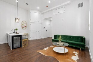 104 Glenwood Ave in Jersey City, NJ - Building Photo