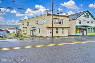 627 Main St in Duryea, PA - Building Photo - Building Photo