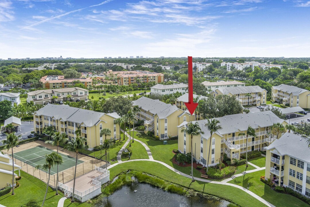 6339 La Costa Dr in Boca Raton, FL - Foto de edificio