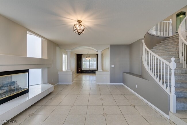 property at 685 Lynmar Ct