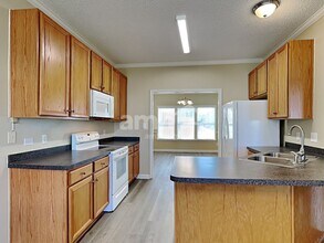 1412 Justin Oaks Ct in Willow Spring, NC - Foto de edificio - Building Photo