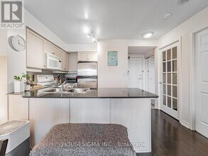 19 Barberry Pl in Toronto, ON - Building Photo - Building Photo