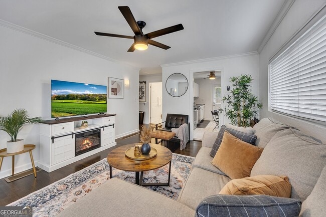 property at 1040 Herndon St NW