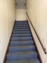 657 Maine Ave in Farmingdale, ME - Building Photo