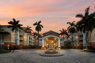 4041 N Pine Island Rd in Sunrise, FL - Building Photo