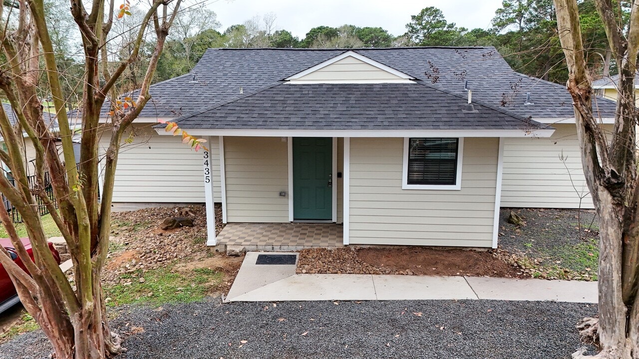 3435 Balboa Cir in Montgomery, TX - Building Photo