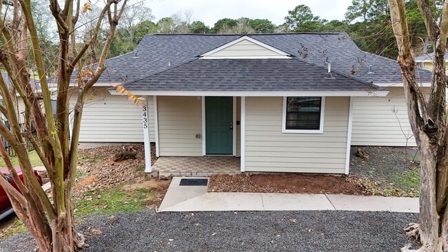 property at 3435 Balboa Cir