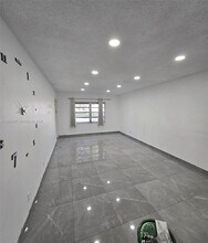 5130 SW 40th Ave in Fort Lauderdale, FL - Building Photo - Building Photo