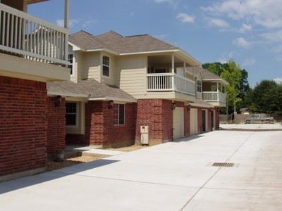 Marquis Townhomes in Tomball, TX - Building Photo