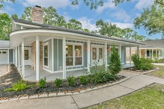 605 Kings Ct in Dickinson, TX - Building Photo - Building Photo