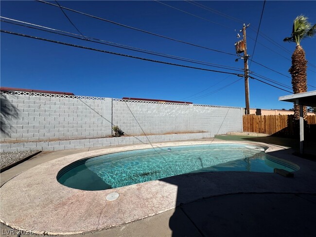 2924 Black Forest Dr in Las Vegas, NV - Building Photo - Building Photo