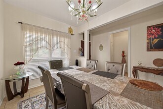 18303 All Oak Trail in Houston, TX - Foto de edificio - Building Photo