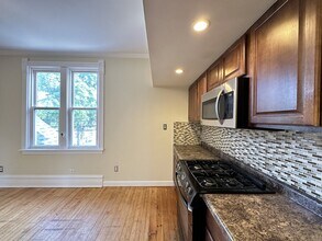 1935 W Berteau Ave in Chicago, IL - Building Photo - Building Photo
