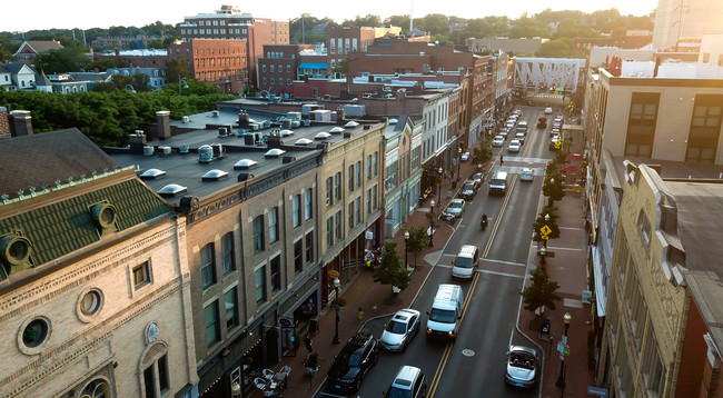 The IVE at SoNo South in Norwalk, CT - Foto de edificio - Building Photo