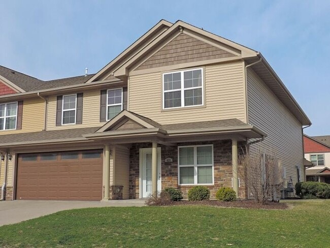 425 Cambria Dr in North Liberty, IA - Building Photo - Building Photo