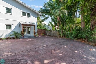1627 NE 7th St in Fort Lauderdale, FL - Building Photo - Building Photo