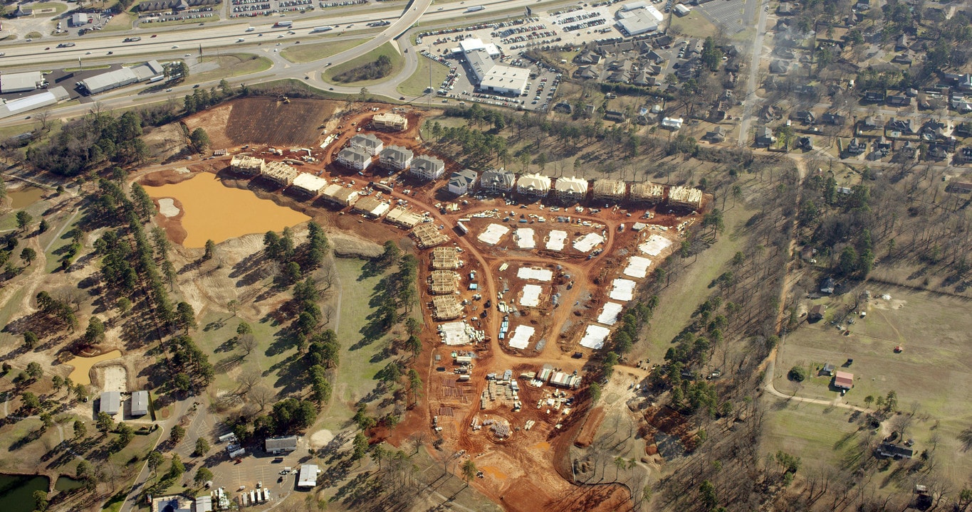 Green's at Longhill in Benton, AR - Foto de edificio