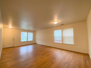3879 Twilight Ave in Merced, CA - Building Photo - Building Photo