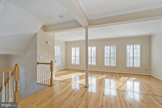 20681 Waterfall Branch Terrace in Sterling, VA - Building Photo - Building Photo