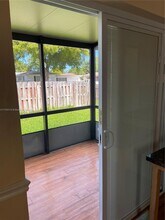 1325 N 16th Ct in Hollywood, FL - Building Photo - Building Photo