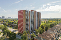 270 Palmdale Dr in Toronto, ON - Building Photo - Building Photo