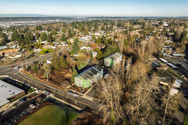 Multani Apartment Homes in Kent, WA - Foto de edificio - Building Photo