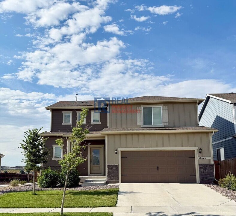 18121 E 89th Pl in Denver, CO - Building Photo