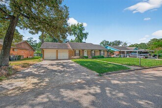 108 Belvedere Dr in Conroe, TX - Building Photo - Building Photo
