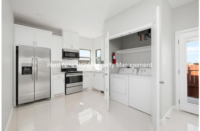 309 W Saint Helena Ave, Unit 1 photo'