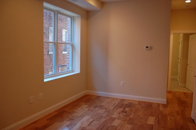 1319 Park Rd NW in Washington, DC - Building Photo - Building Photo