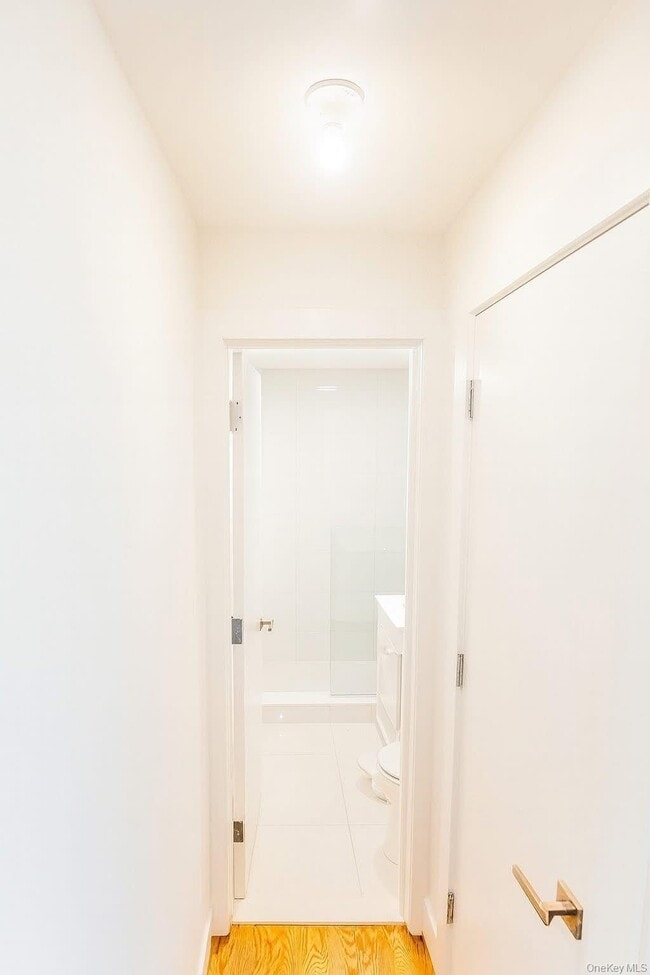 95-04 Allendale St in Queens, NY - Building Photo - Building Photo