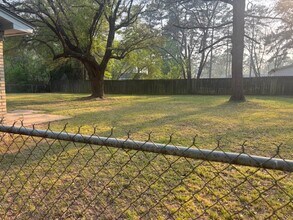 600 Central Ave in Wake Village, TX - Building Photo - Building Photo