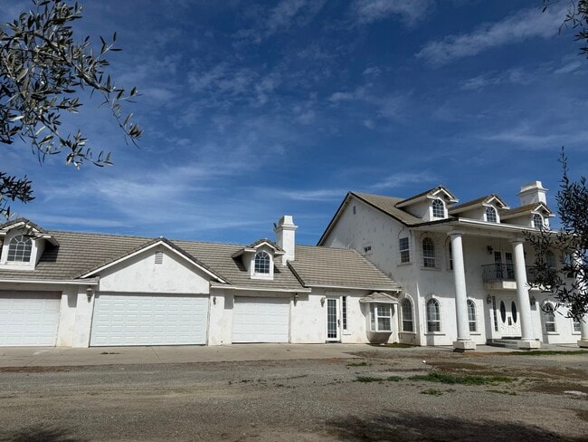 property at 31195 Lone Tree Rd