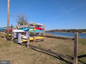 965 Chester River Dr in Grasonville, MD - Building Photo - Building Photo