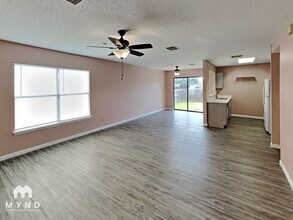 7009 Blossom Creek in Converse, TX - Building Photo - Building Photo