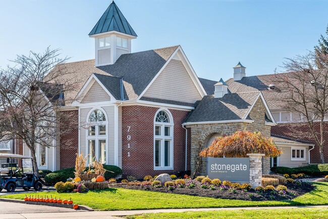 Stonegate Apartments in Cincinnati, OH - Foto de edificio - Building Photo