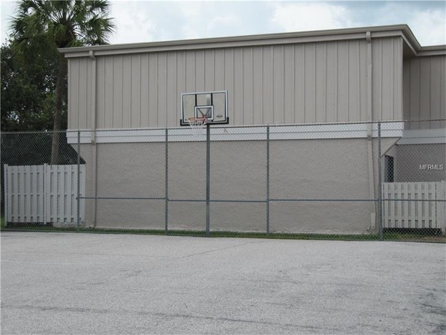 Beneva Ridge Condominiums in Sarasota, FL - Foto de edificio - Building Photo