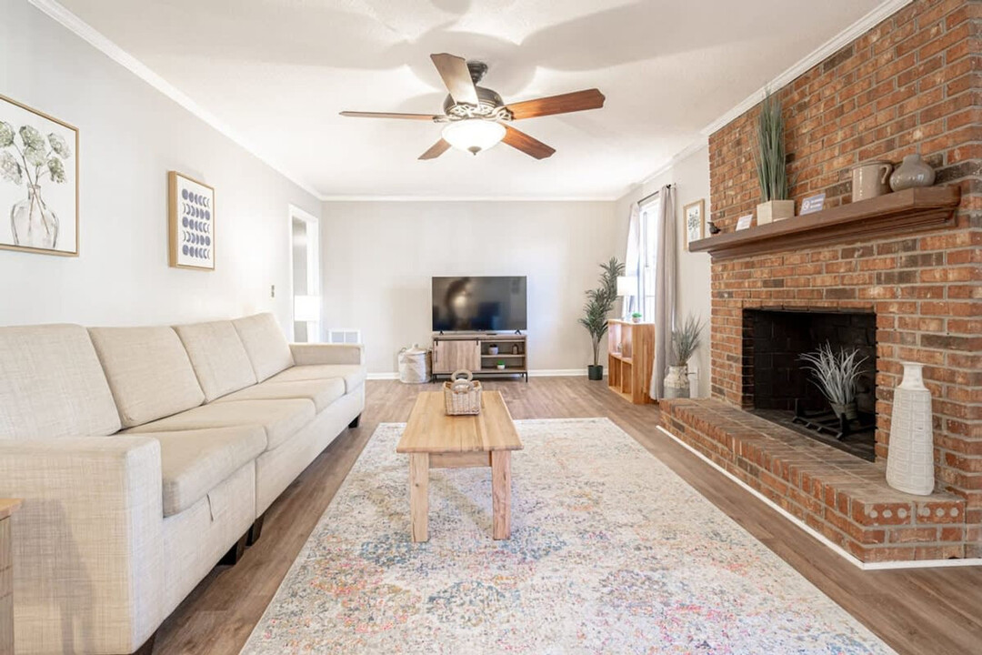 136 Sonning Rd in Irmo, SC - Building Photo