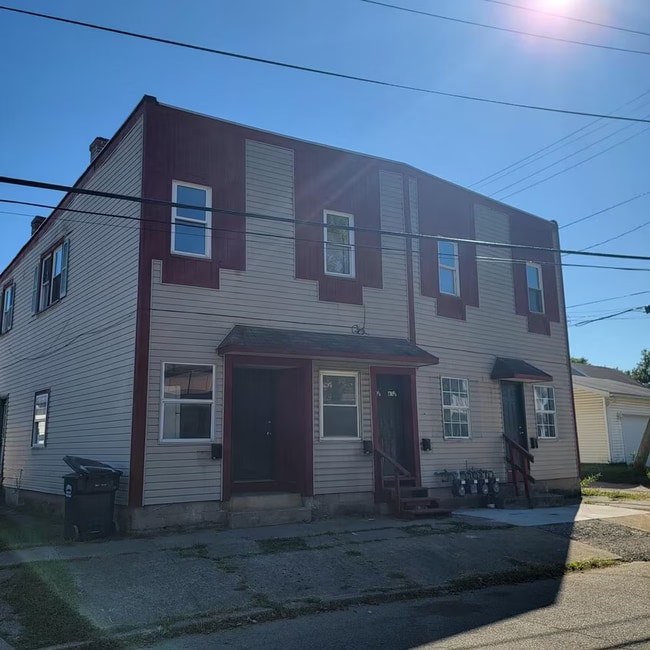 65 E Stevens St, Unit 65